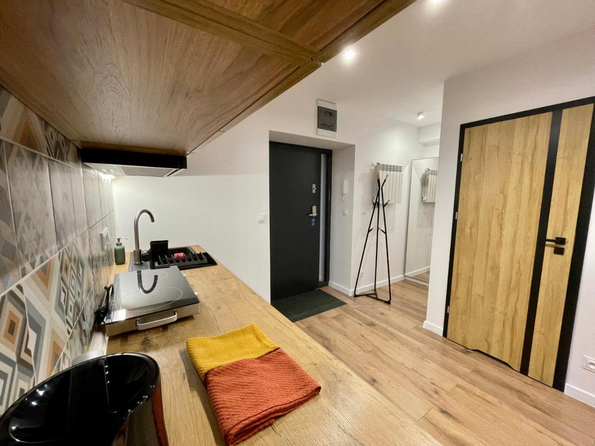 Przestronny Apartament W Centrum Miasta Radom Kültér fotó